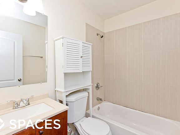 4th image of 1827 N Hermitage Ave #1RHLS
