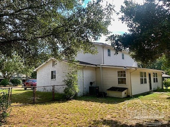 3rd image of 3161 Fayal Dr