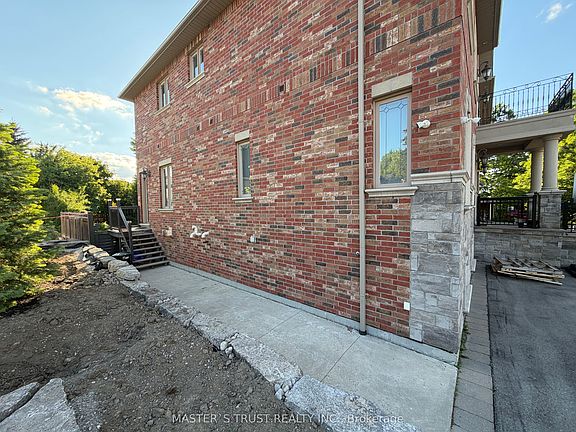 3rd image of 13086 Keele St #A