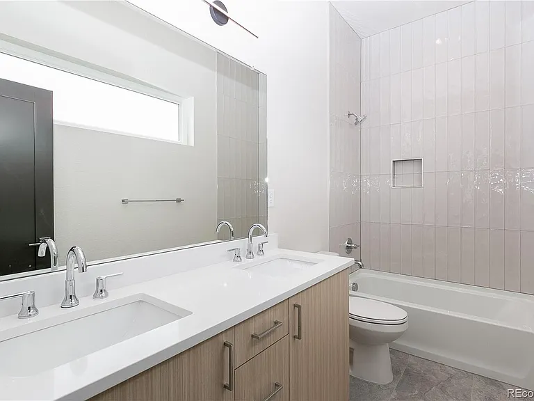 1275 Stuart St — Photo 9