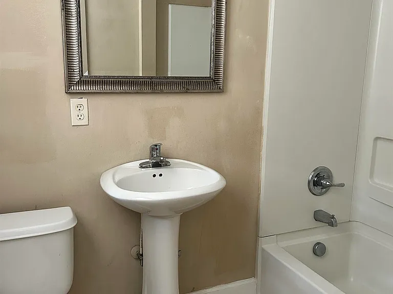 3817 Ardincaple Dr — Photo 35