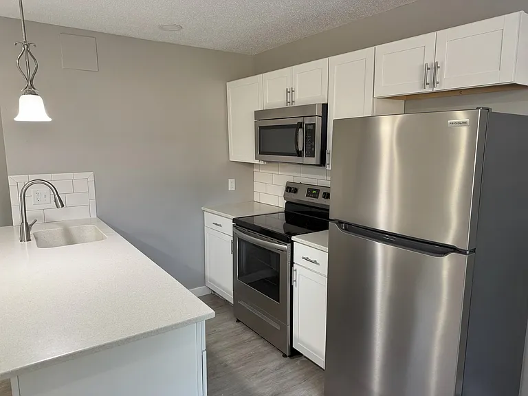 1010 S 29th St #7 — Photo 2