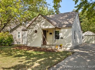 123 Wesley St SE, Wyoming, MI 49548