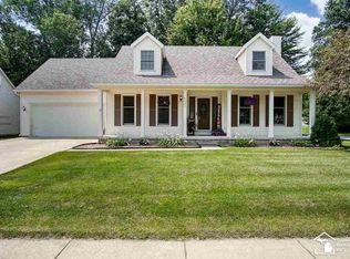 8627 Tamarack St, Temperance, MI 48182