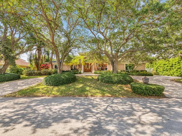 8224 SW 179th Terrace, Palmetto Bay, FL 33157