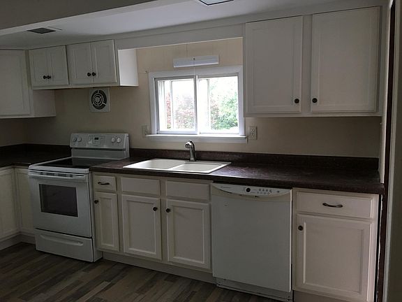 2nd image of 109 Harrisburg Pike #109