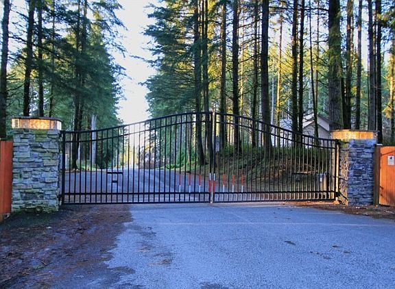 Gated entry to the community~Low dues are only $150 per year!  W