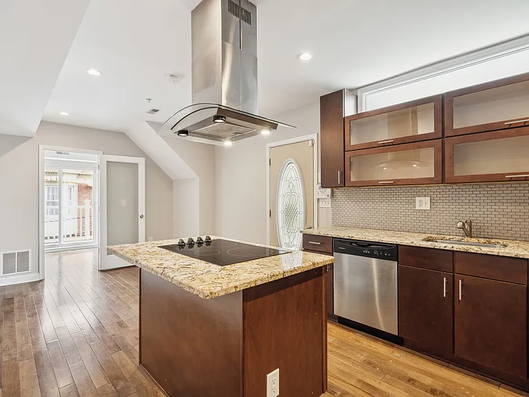 764 S 23rd St #3 — Photo 8