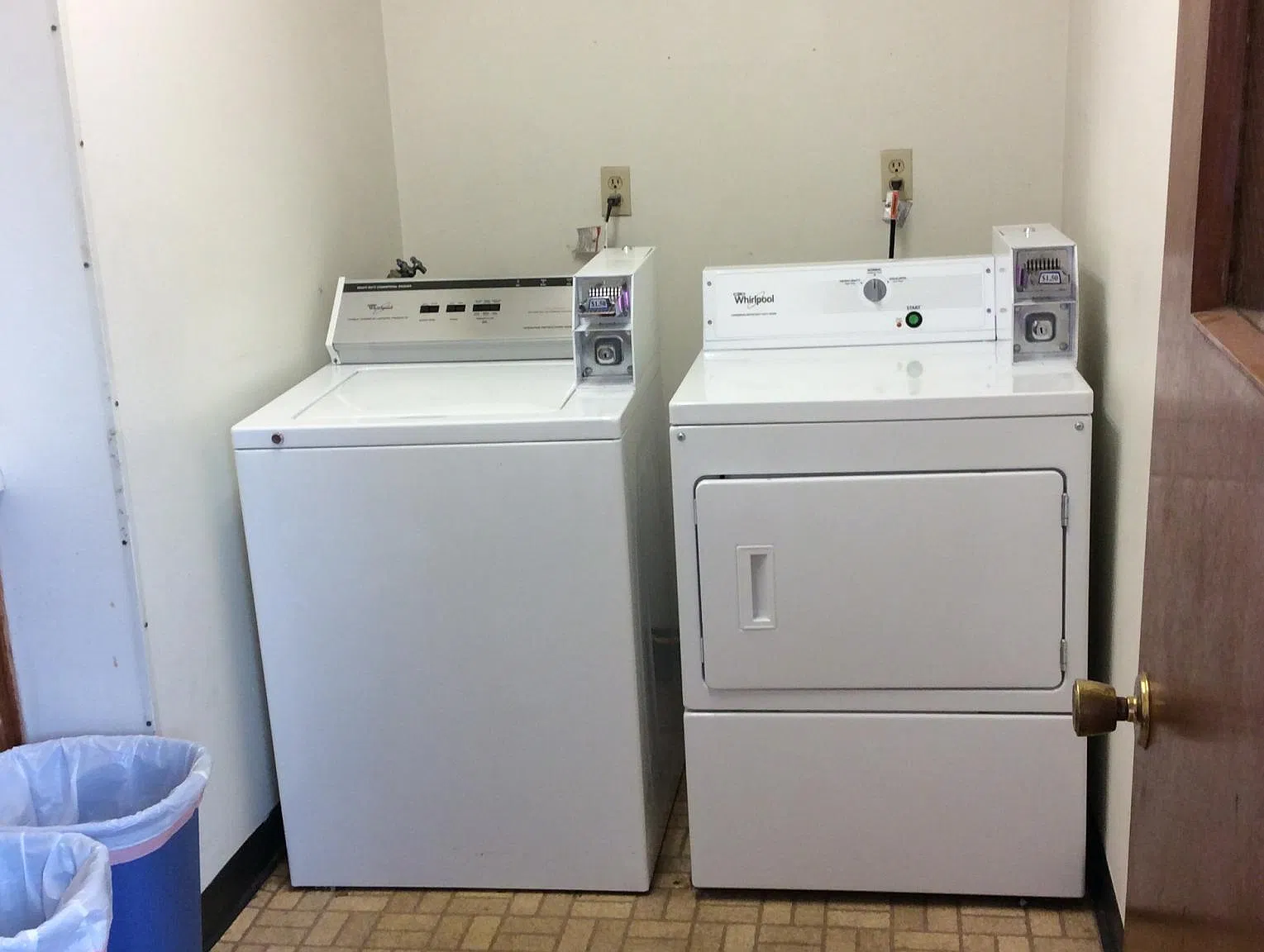 2 bed, $915 — Photo 3