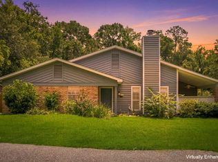 1402 Sturbridge Pl, Tallahassee, FL 32308