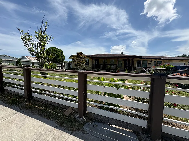 3315 Gollihar Rd — Photo 5