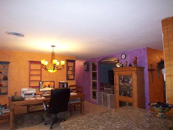 5th image of 906 W Terrace Blvd