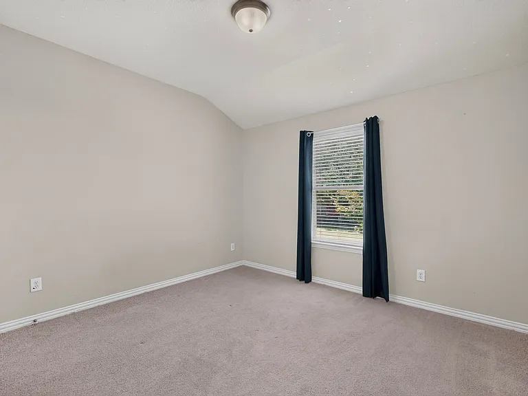 8712 San Bernard St — Photo 19