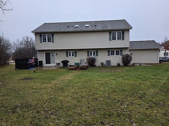4th image of 1307 E Buckwood Dr