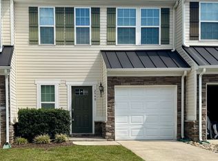 2549 Silverthorn Dr, Charlotte, NC 28273