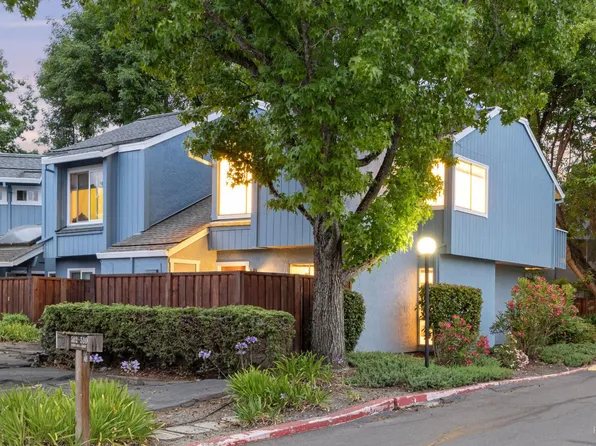 510 Racquet Club Circle, Rohnert Park, CA 94928