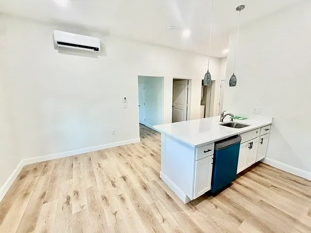 1 bed, 1.0 bath, 676 sqft, $2,850 — Photo 4