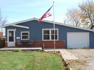 312 N 3rd Ave, Chenoa, IL 61726