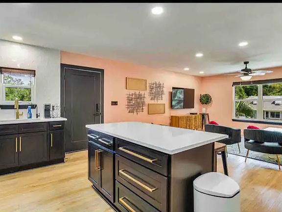 4th image of 1230 Driftwood Dr #1232