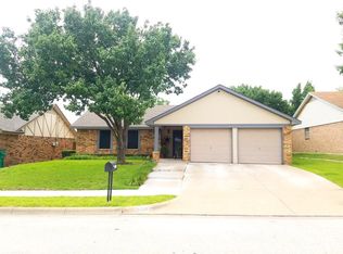 5708 Greenfield Dr, Watauga, TX 76148