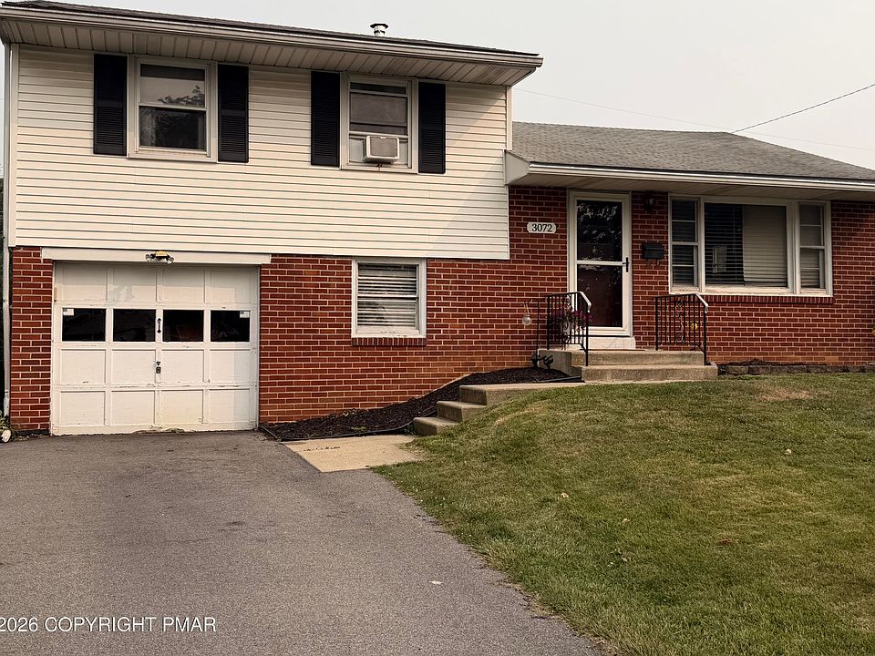 1st image of 3072 Essex Rd