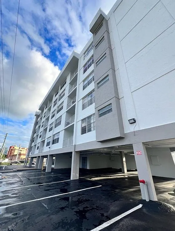 River View Apartments — Photo 2