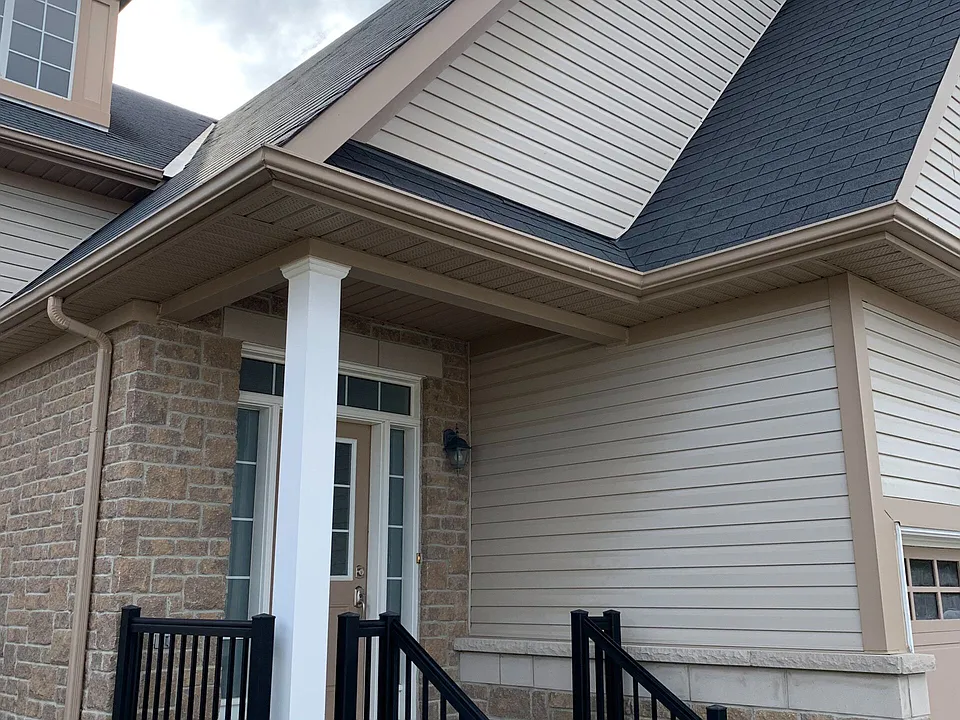 12 Grand Poplar Ln