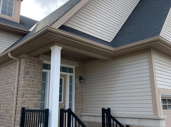 12 Grand Poplar Ln, Wasaga Beach, ON L9Z 0C7