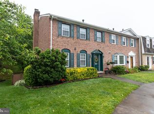 4633 Linmar Ct, Alexandria, VA 22312