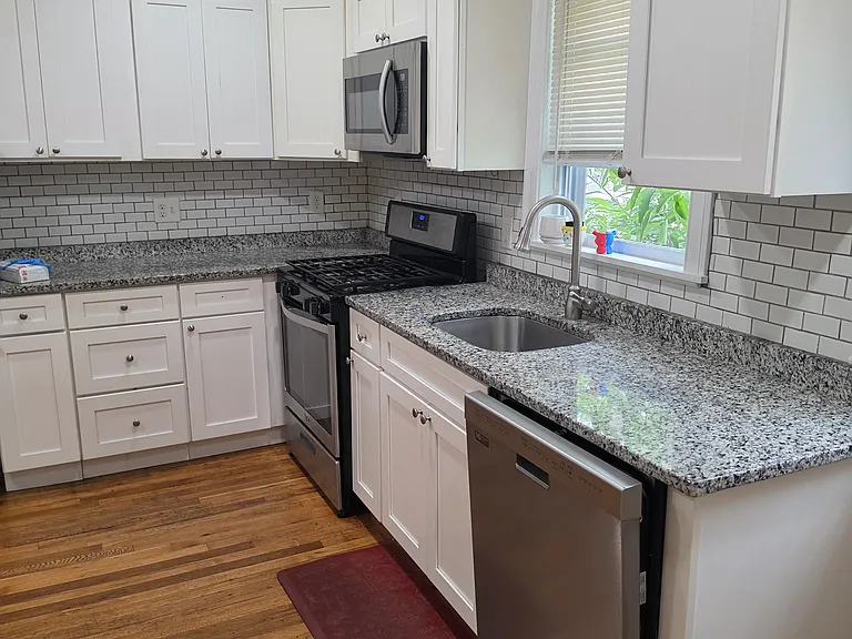 15 Laurel Rd — Photo 7