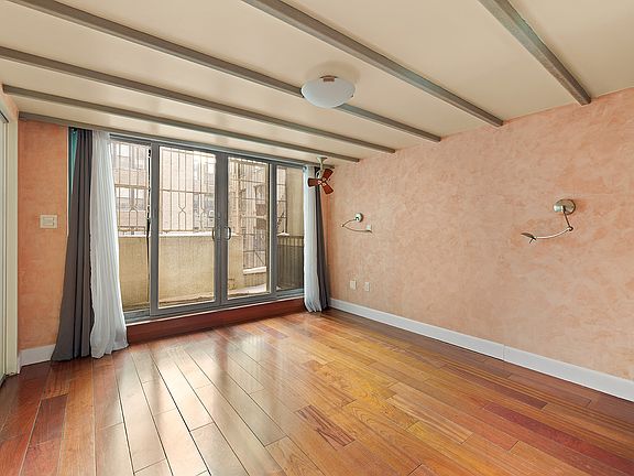5th image of 257 W 93rd St APT 2B