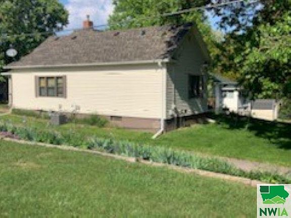 2nd image of 2528 Jay Ave