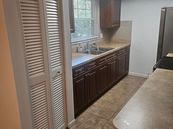 5th image of 1845 S Highland Ave APT 9-6