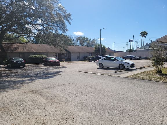 3rd image of 908 Otto Villa Pl #1
