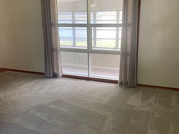 3rd image of 28722 Hille Dr