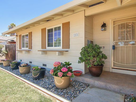 3rd image of 1318 Lodge Ct