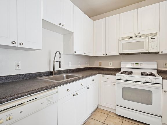 3rd image of 9490 Virginia Center Blvd Unit 240