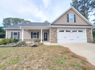 6305 Milford Rd, Fayetteville, NC 28303