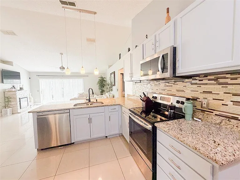 503 Everest Way — Photo 8