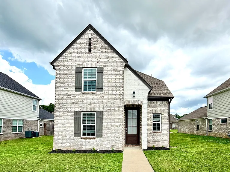 8880 Kimberly Dawn Dr — Photo 1
