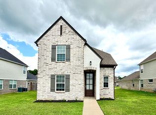8880 Kimberly Dawn Dr, Southaven, MS 38671
