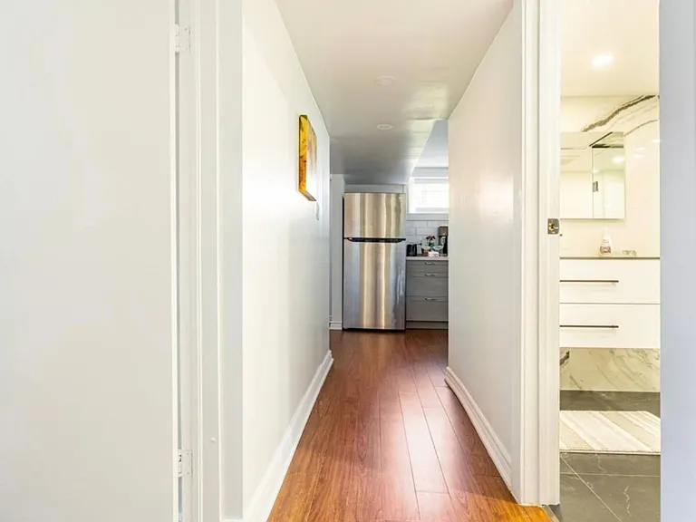 4230 Bloor St W #BASEMENT — Photo 21