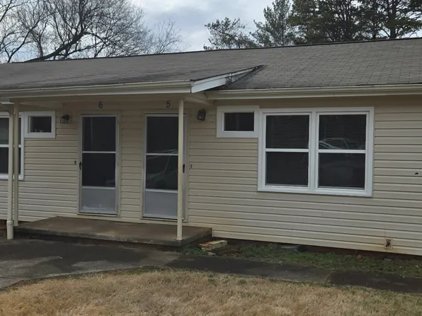 1743 Franklin Dr, Newton, NC 28658