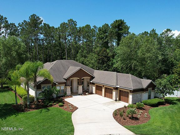 3rd image of 261 WORTHINGTON Parkway