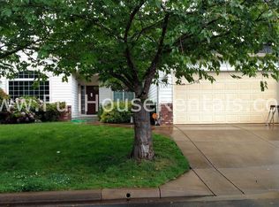 1017 Leonards Way, Eugene, OR 97404