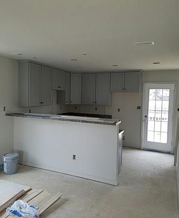 5th image of 5517 Bloomingdale Ave