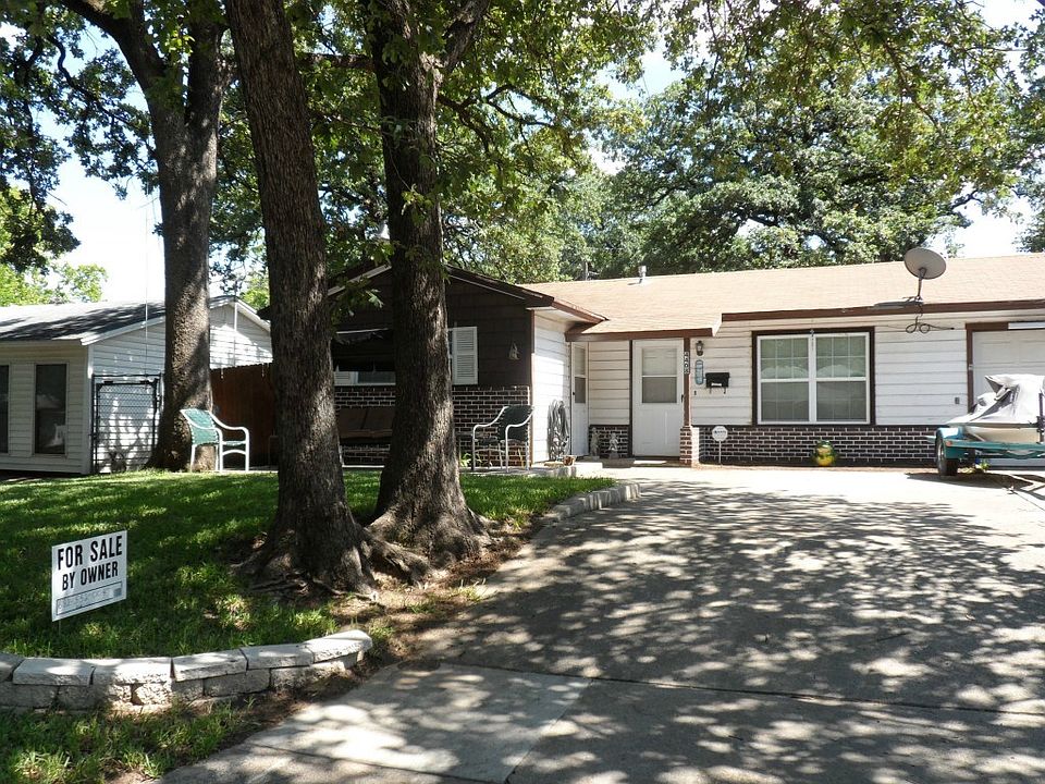1st image of 4408 King Oaks Ln