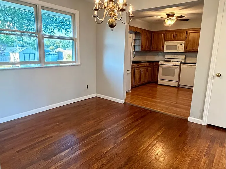 51 Macon Dr — Photo 11