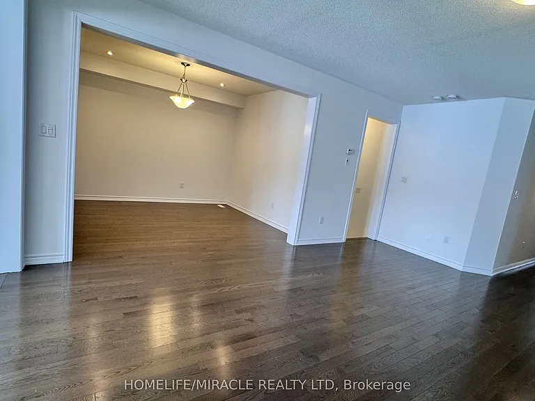 166 Seeley Ave — Photo 16