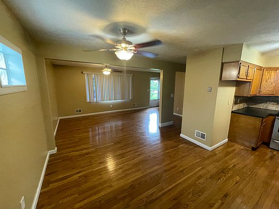 4th image of 205 Federal Ct